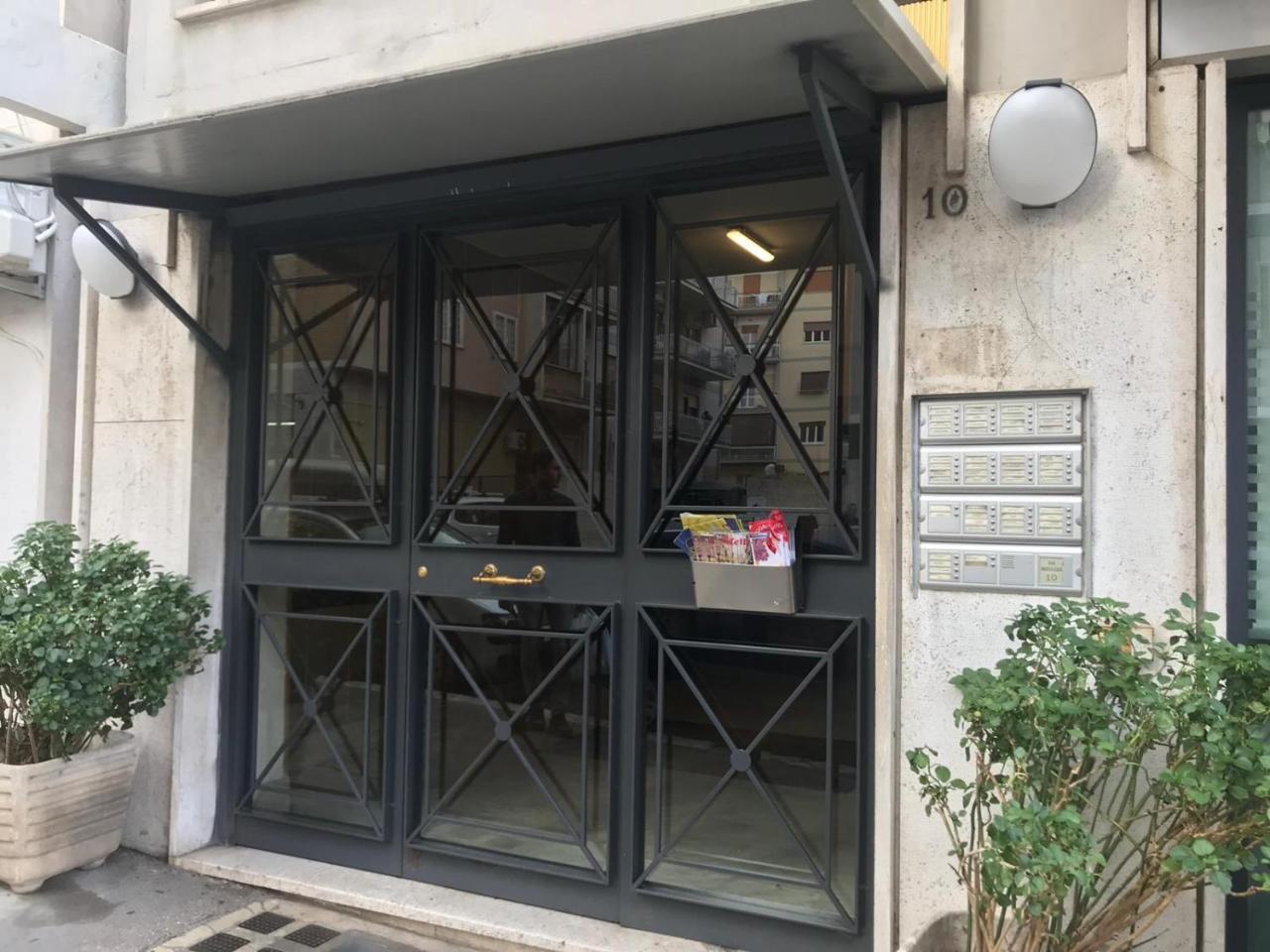 Dormi A Roma Bed & Breakfast Exterior photo